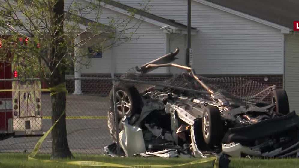 Person dies in rollover crash on Milwaukee's north side - Vimarsana News