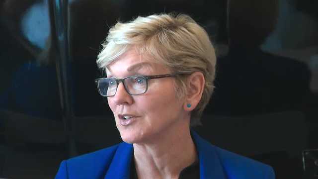 US energy secretary talks efficiency in visit to NH - Vimarsana News