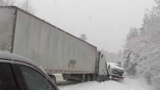 Tractor-trailer crashes into tow trucks responding to crash on I-89 in NH - Vimarsana News