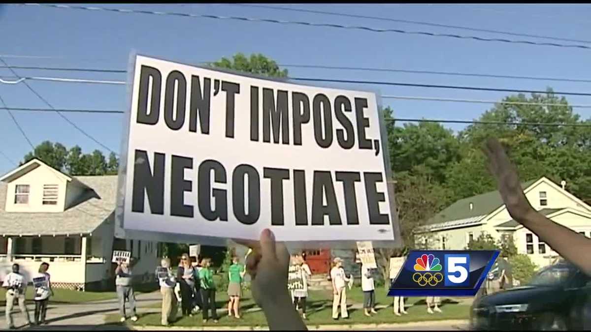 Burlington teachers announce they will go on strike