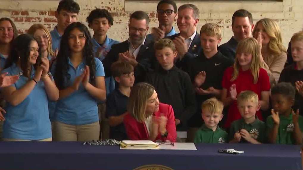 Gov. Kim Reynolds signs Iowa charter school, homeschool expansion bill into law