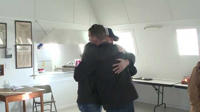 Central Iowa man reunites with good Samaritans who saved his life - Vimarsana News