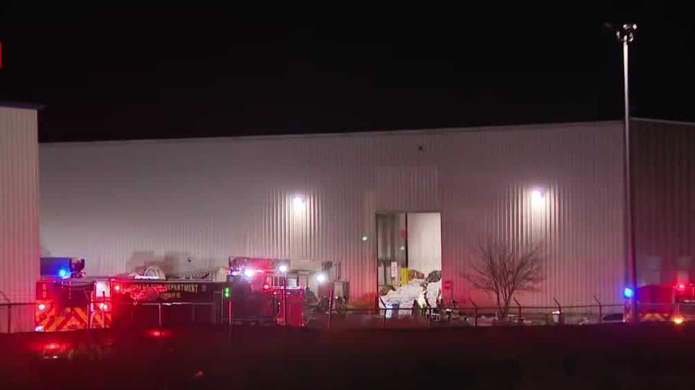 Fire at Omaha recycling center under investigation