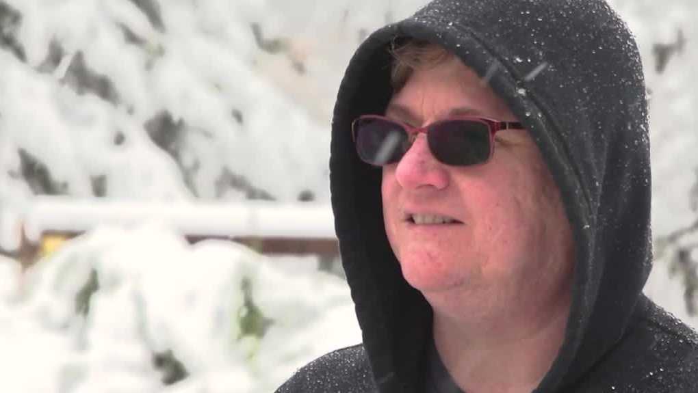 Power outages leave thousands in the Foothills trying to stay warm