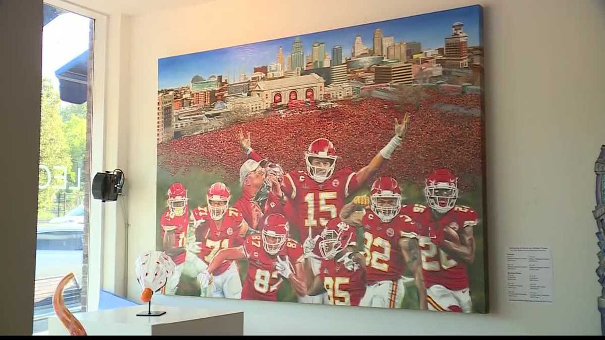 Mural celebrating Chiefs' Super Bowl win now complete