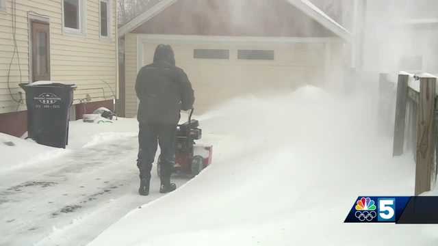 Plattsburgh residents shovel through winter storm - Vimarsana News