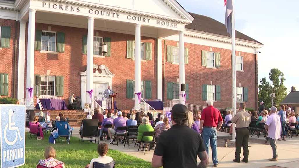 Candlelight vigil in Pickens County honors overdose victims
