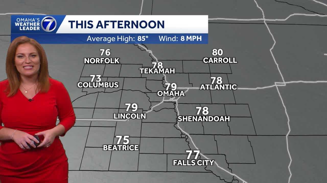 Spotty showers, thunderstorms possible Sunday for Omaha area