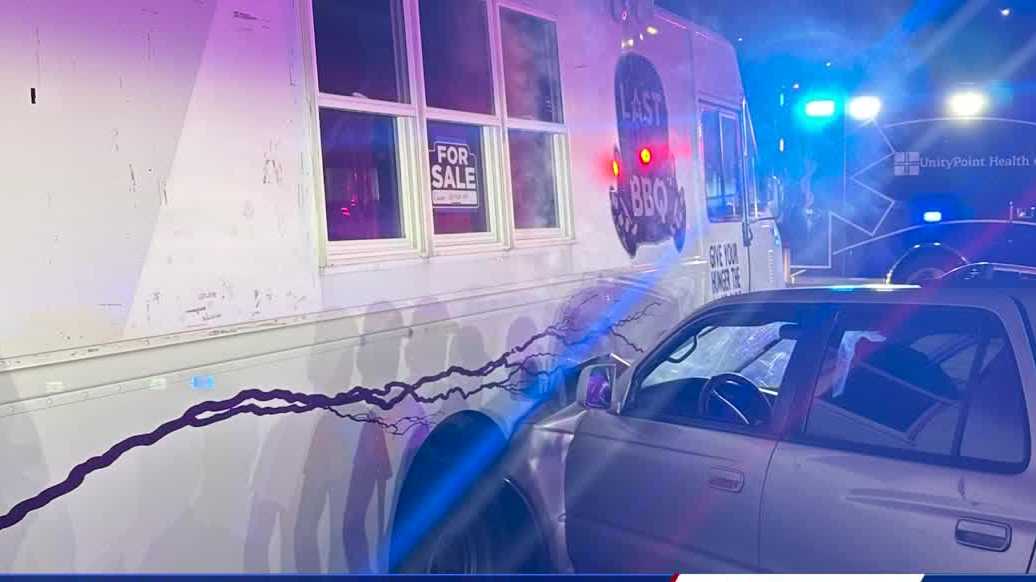 Iowa crime: Marshalltown man arrested after chase, crash - KCCI