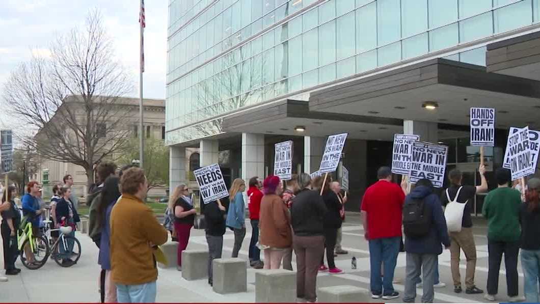 Protest in Des Moines calls for an end to the Iran War