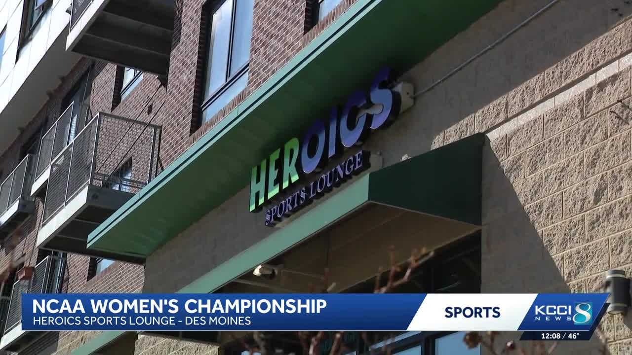 Fans gather at Heroics Sports Lounge for NCAA women's basketball championship game