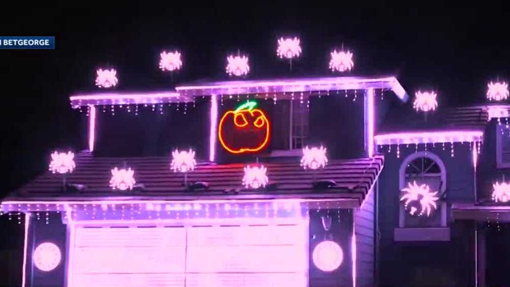 Tracy man creates amazing Halloween light display timed to music
