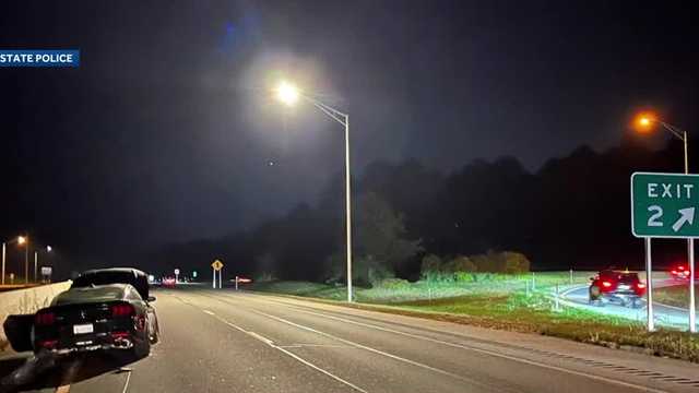 New Hampshire, man suffers life threatening injuries after crash on Interstate 393 - Vimarsana News