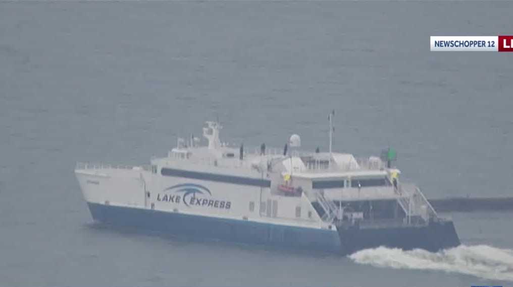 Lake Express Ferry leaves Milwaukee on first trip of 2022 season