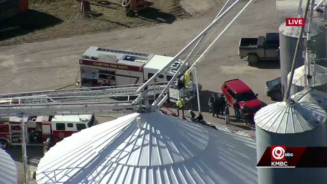 Clinton, Missouri: Teen trapped in grain bin rescued - Vimarsana News