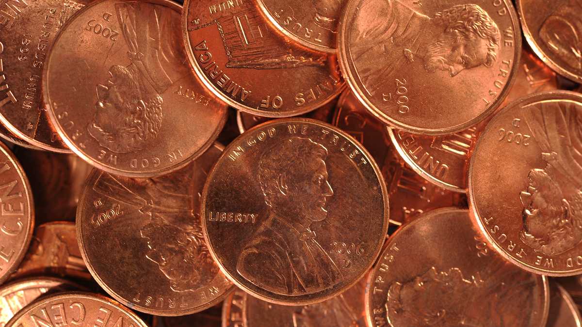 Iowa businesses consider rounding up or down following final minted penny