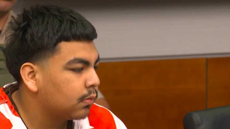 Suspect in deadly Des Moines East shooting asks to change plea