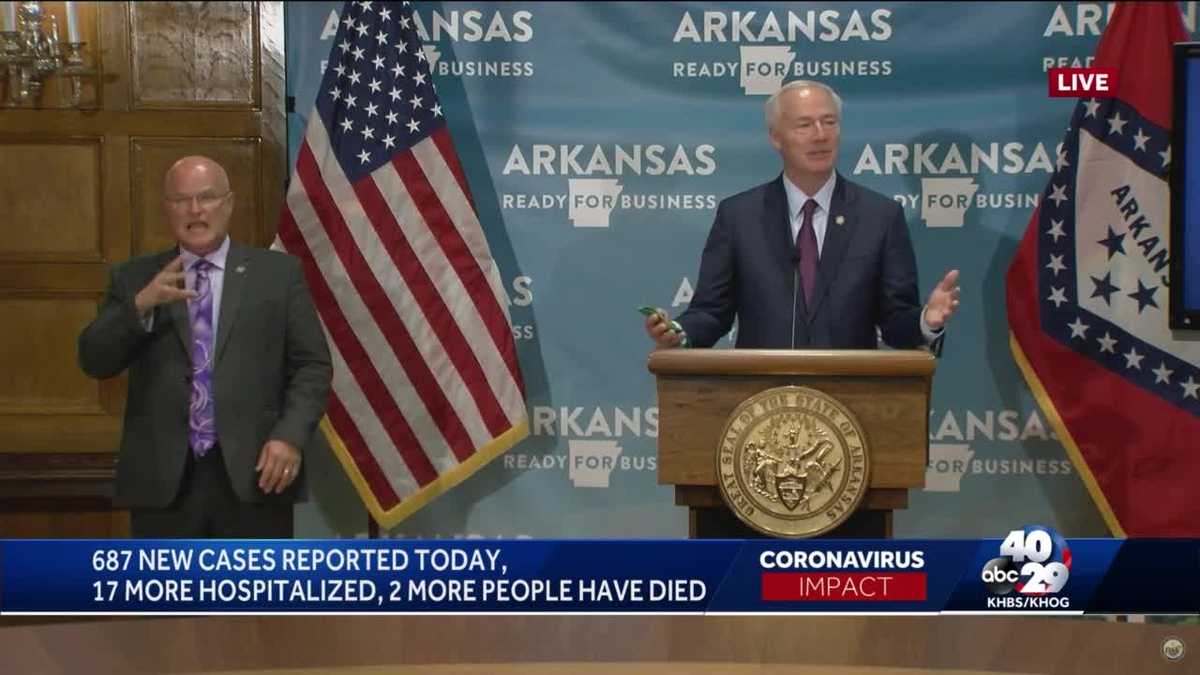 Arkansas gov. won't require masks