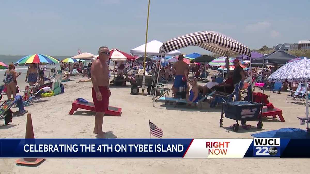 Hundreds on Tybee Island celebrate July Fourth