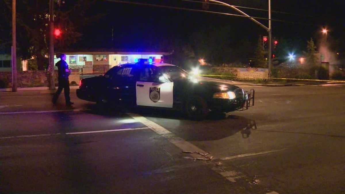 Fatal crash closes busy Sacramento road