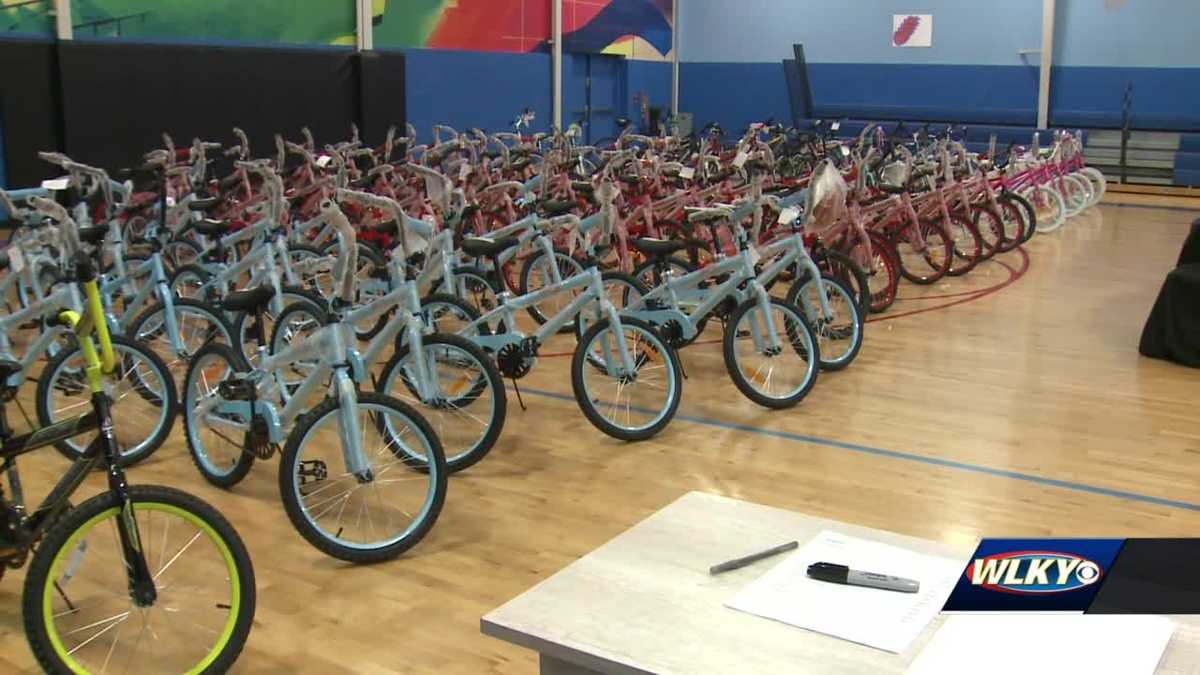 Christmas toy donations give Louisville kids at Boys and Girls Club