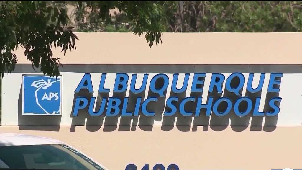 Albuquerque Public School board selects semi-finalists for superintendent