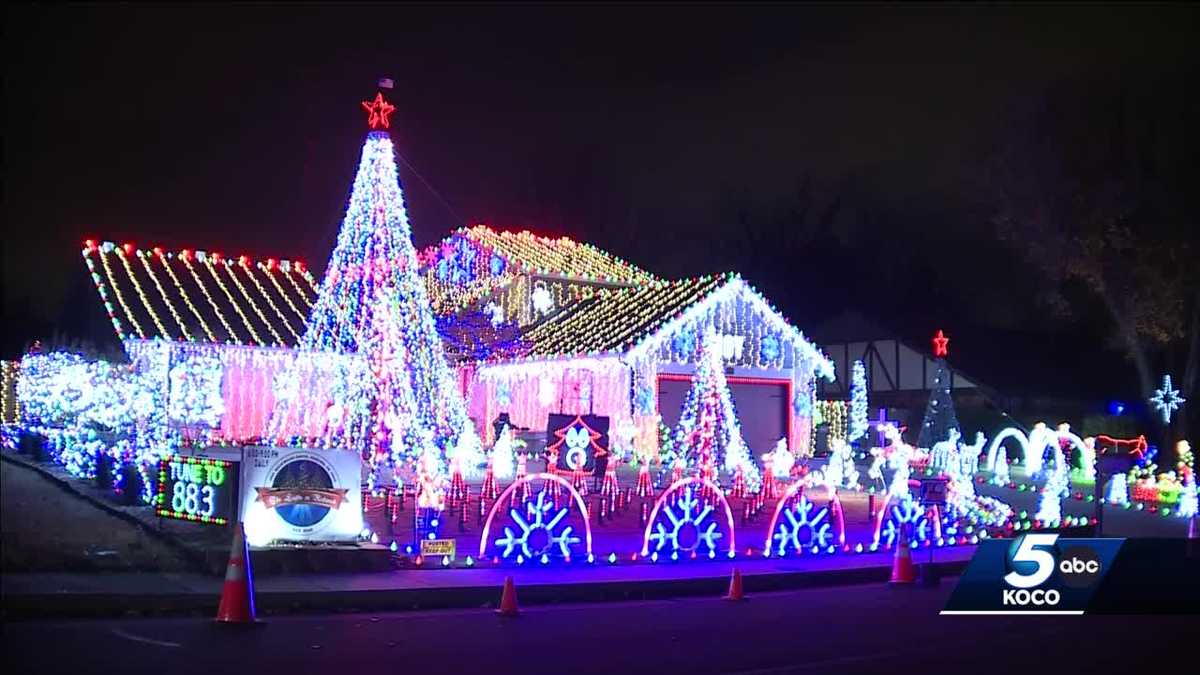 Saundersfoot Christmas light switch on illuminates village