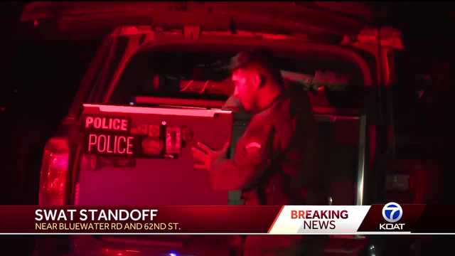 Overnight SWAT standoff in northwest Albuquerque neighborhood - Vimarsana News
