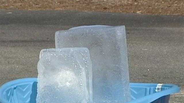 How Big Is A 300 Lb Block Of Ice