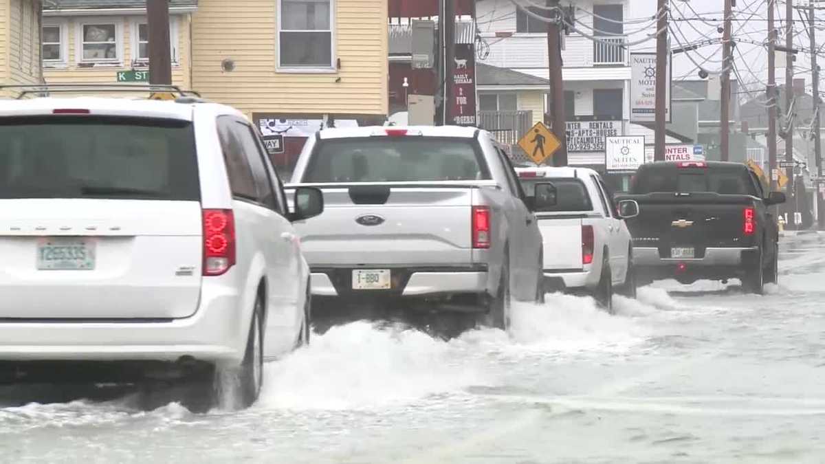 Raw video Flooding in Hampton Beach