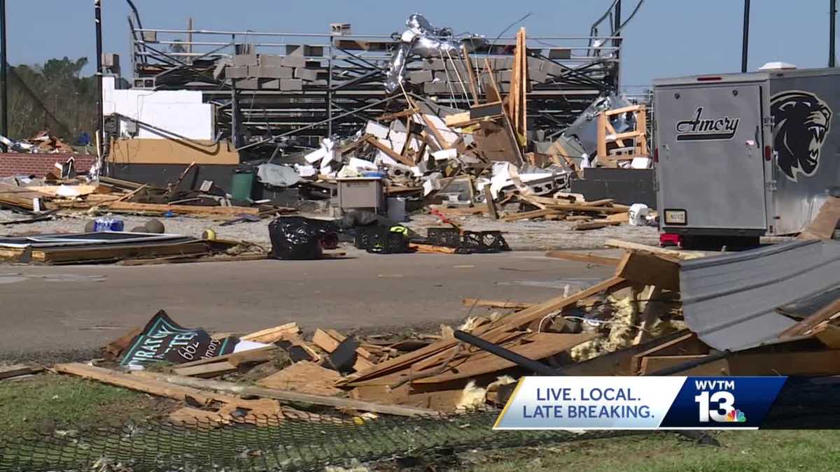 Tornado leaves behind path of destruction in Amory, Mississippi