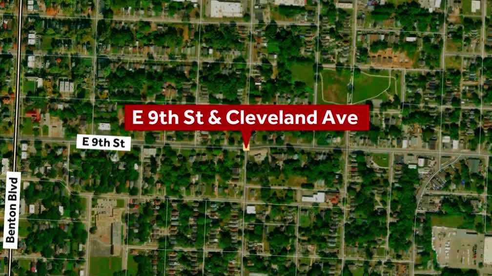 1 dead, 4 others seriously injured, including juveniles, after SUV strikes tree in Kansas City