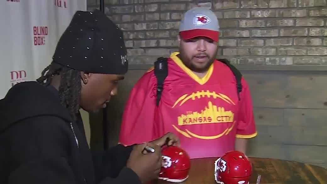 Rashee Rice greets Chiefs fans at Blind Box BBQ in Shawnee