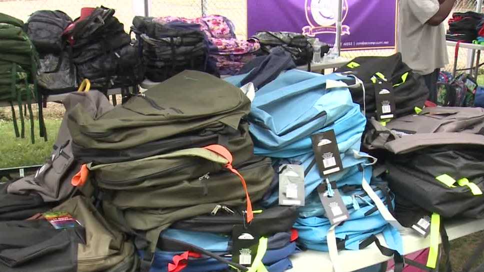 Louisville teen collects 139 backpacks for students