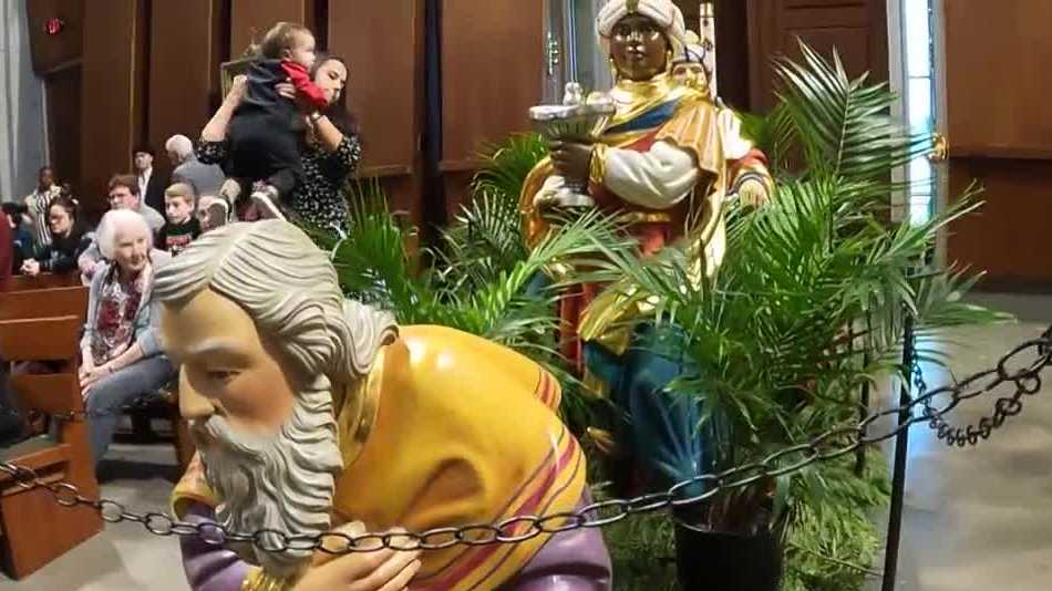 South Carolina: Large, life-size Nativity scene