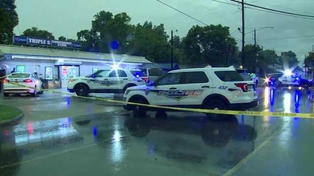 Birmingham police investigating double shooting at Ensley convenience store - Vimarsana News