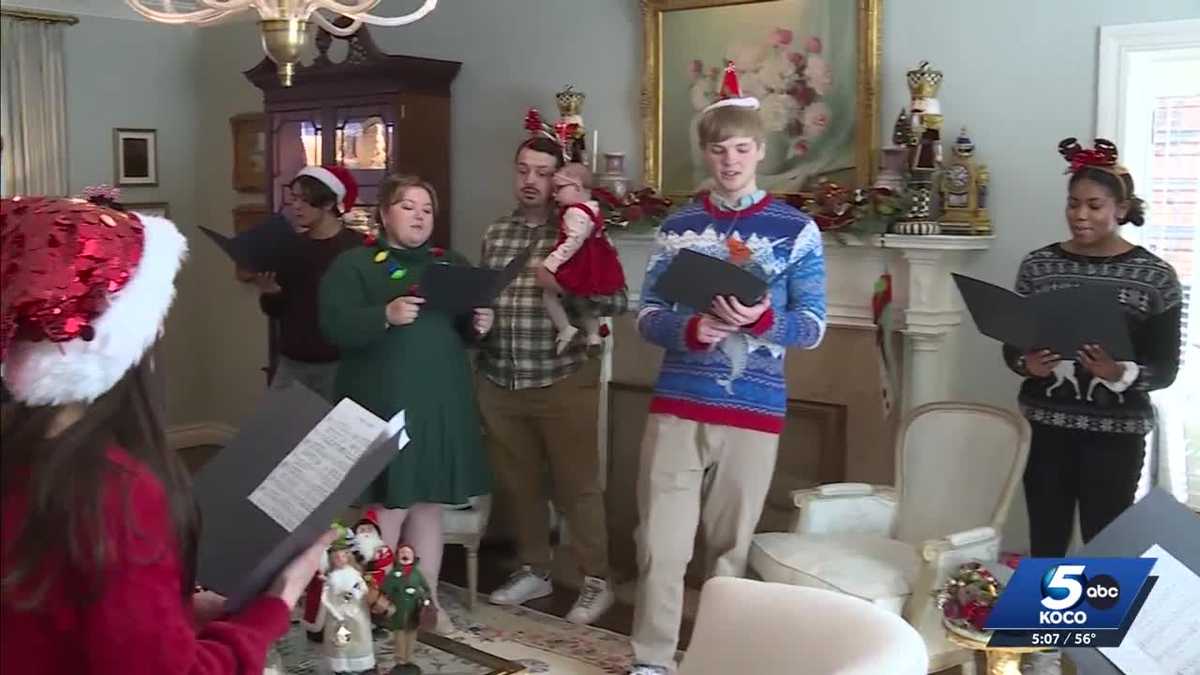 Oklahoma City choir spreads holiday cheer with caroling for clothes
