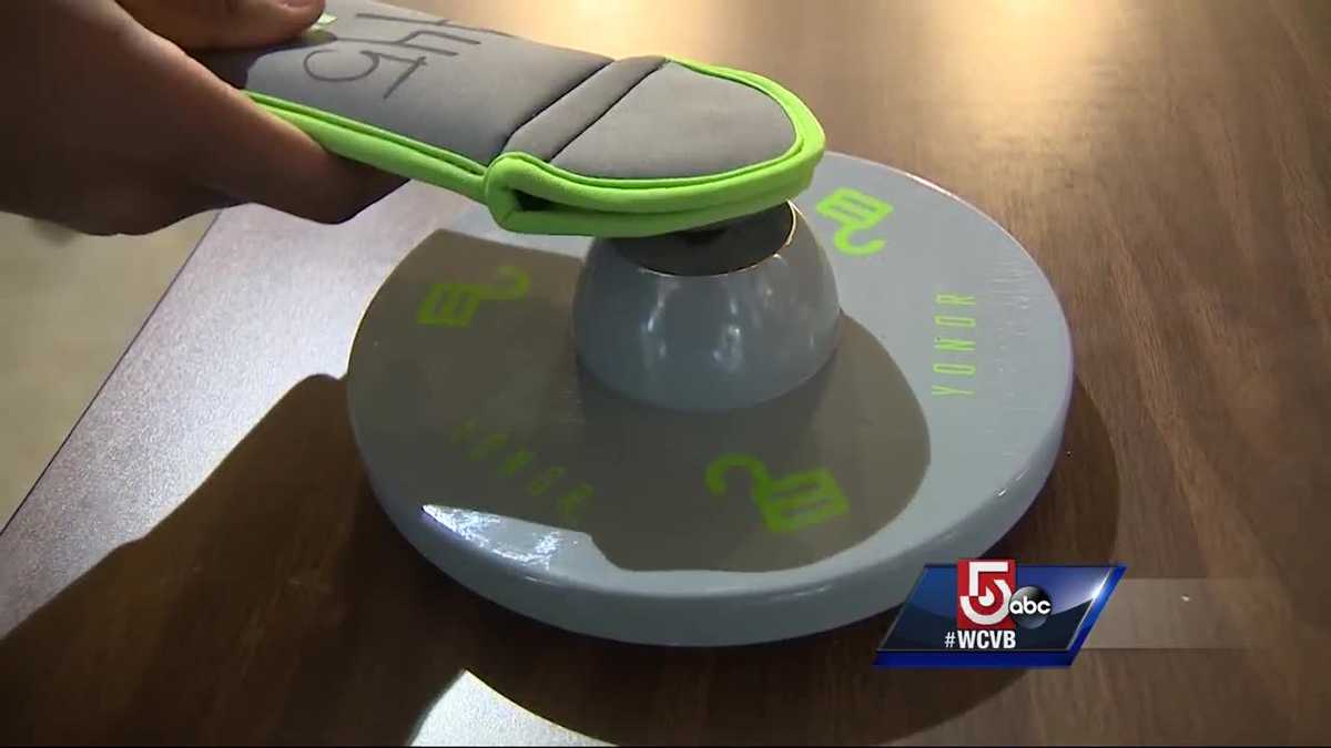 School using technology to lock students cellphones in pouches