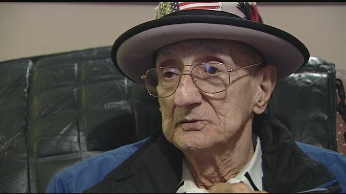 One of the oldest living POWs honored at Newport Peace Bell