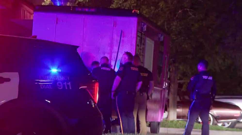 Employee hospitalized after stabbing at Omaha Family Dollar store