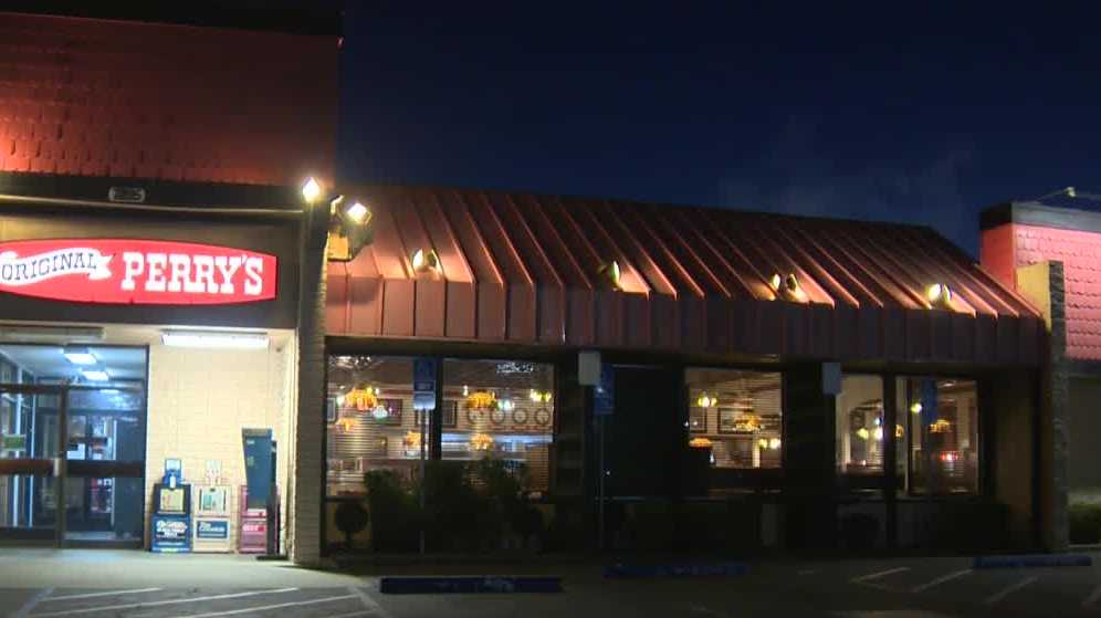 South Sacramento restaurant Original Perry’s closes after 51 years