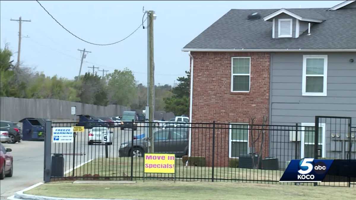 OKC police investigate deadly shooting at apartment complex