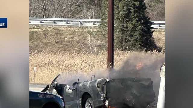 Maine man crashes in fiery wreck at New Hampshire toll booth - Vimarsana News