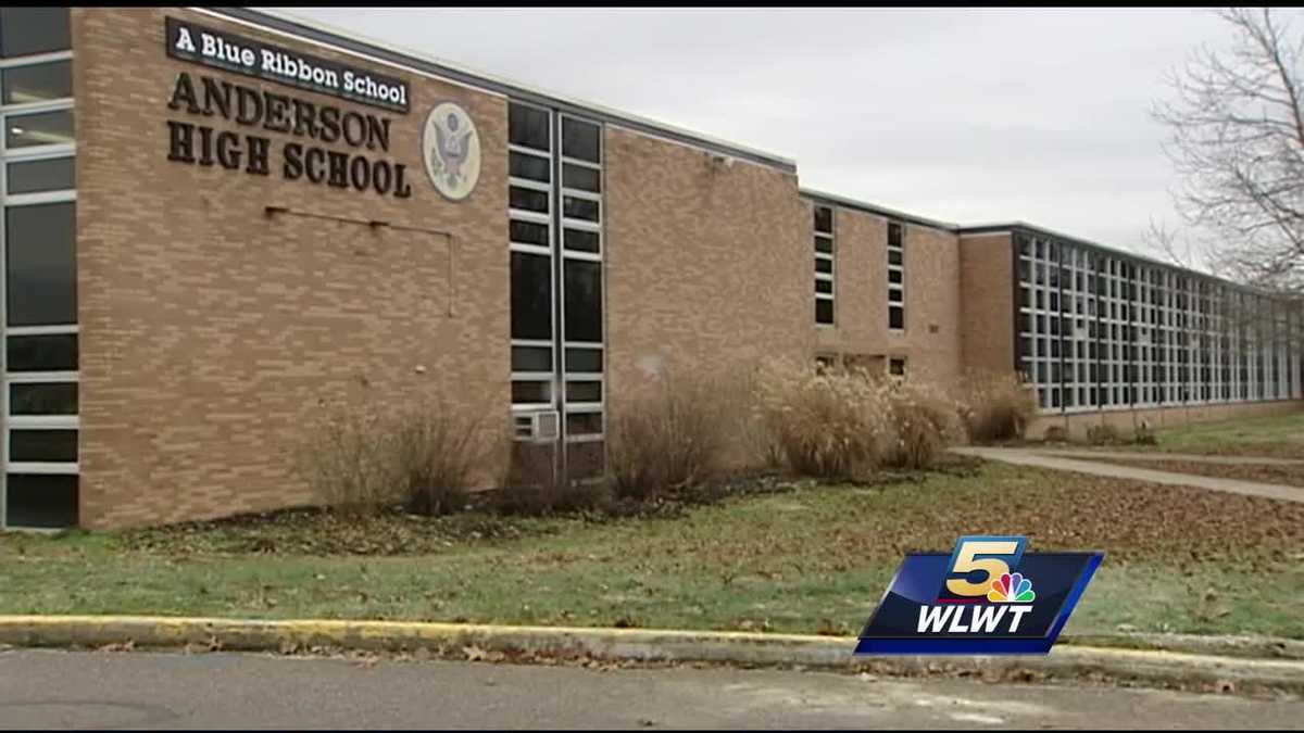 Anderson High School Cancels Classes After Bomb Threats