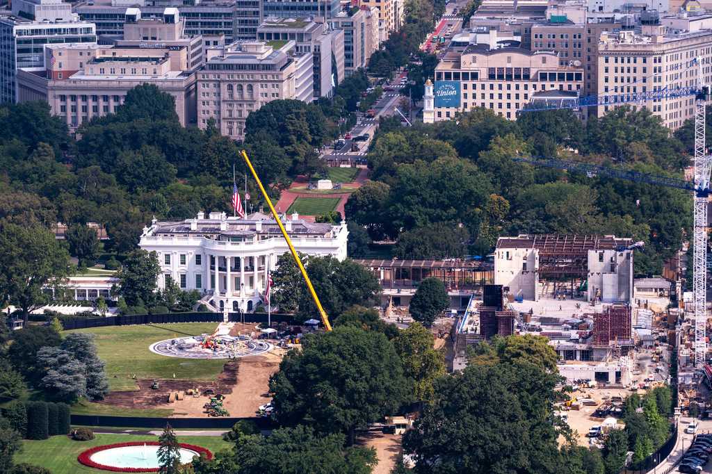 Supreme Court allows ballroom project to continue for now