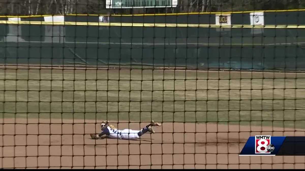 USM softball team splits doubleheader