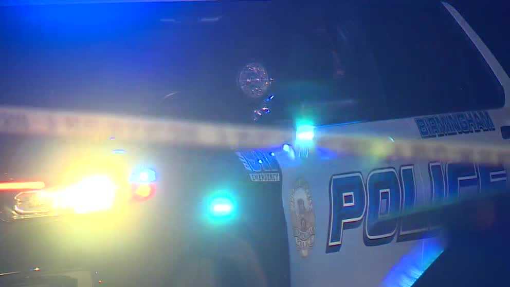 Man taken to hospital after shots fired during possible graduation party in Birmingham, police say - Vimarsana News