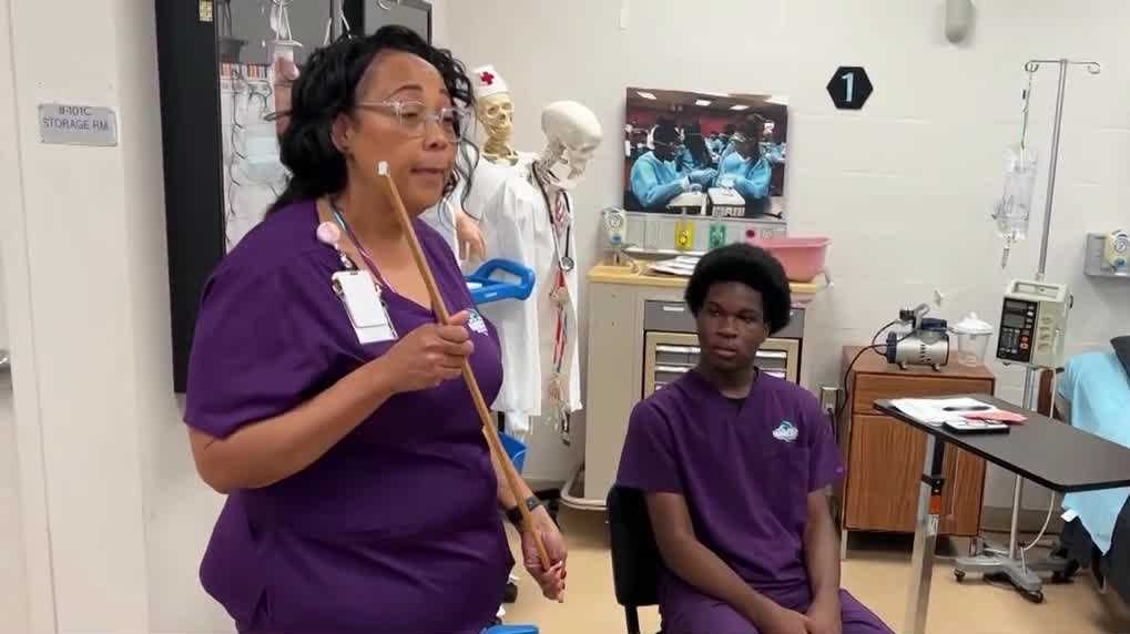 Palm Beach County high school trains students to prepare for hurricanes