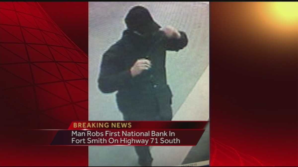 Police search for man wanted in Fort Smith bank robbery