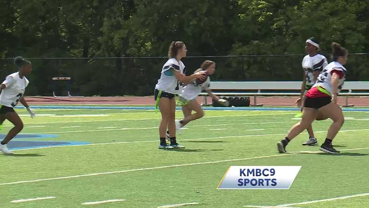 Girls fly the flag for football - Oak Park